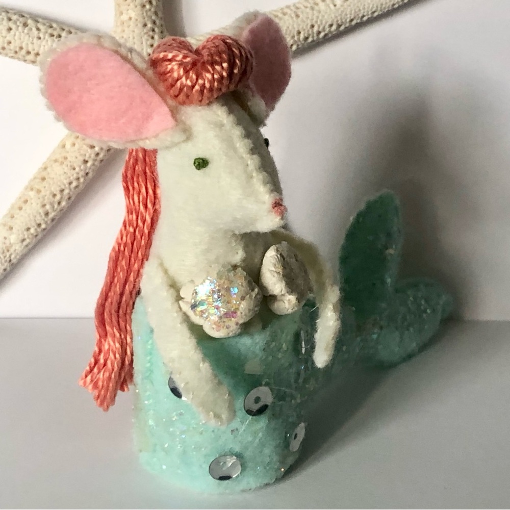 Mermaid Mouse Mermouse! hand-sewn felt fun, minty green tail shells handmade - Picture 5 of 8